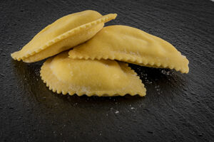 Panzerotto speck e provola affumicata - Gr 500